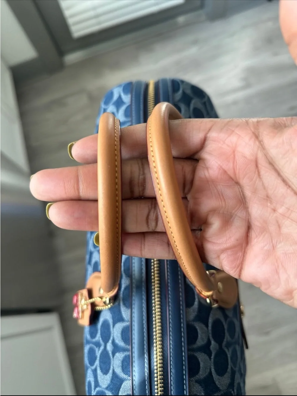 COACH | 2025 Signature Denim Large Rowan - Picture 5 of 12